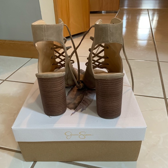 Jessica Simpson Peep Toe Tilroy Sandal - Picture 9 of 11